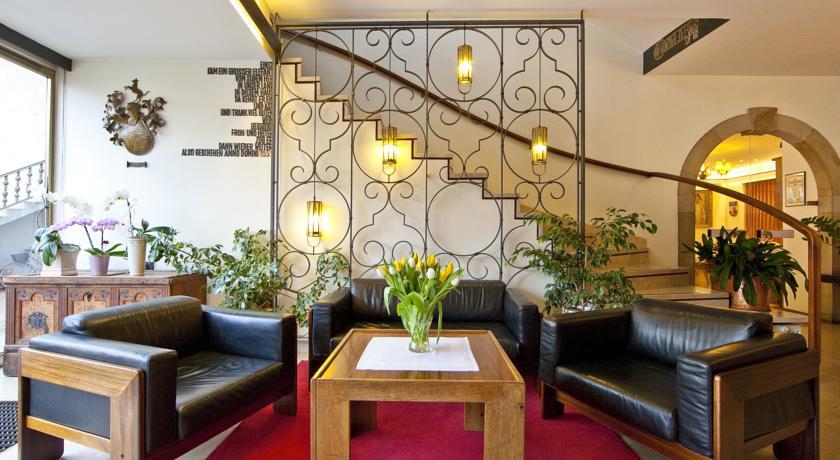 Отель Hotel Elefant
