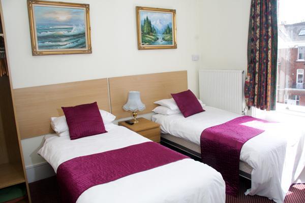 Dawson House Hotel - Guest House