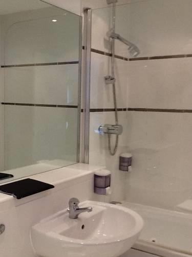 Отель Avonbridge Hotel