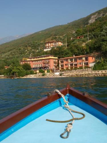 Отель Hotel Merano