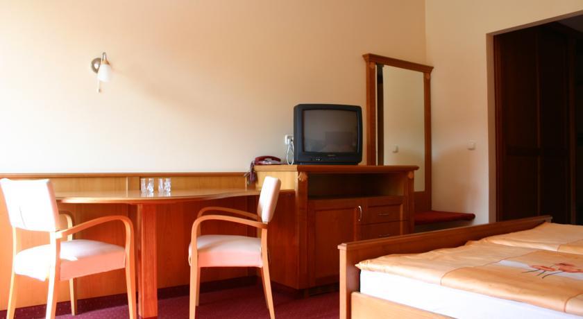 Отель Wellness Hotel Kager Harkány