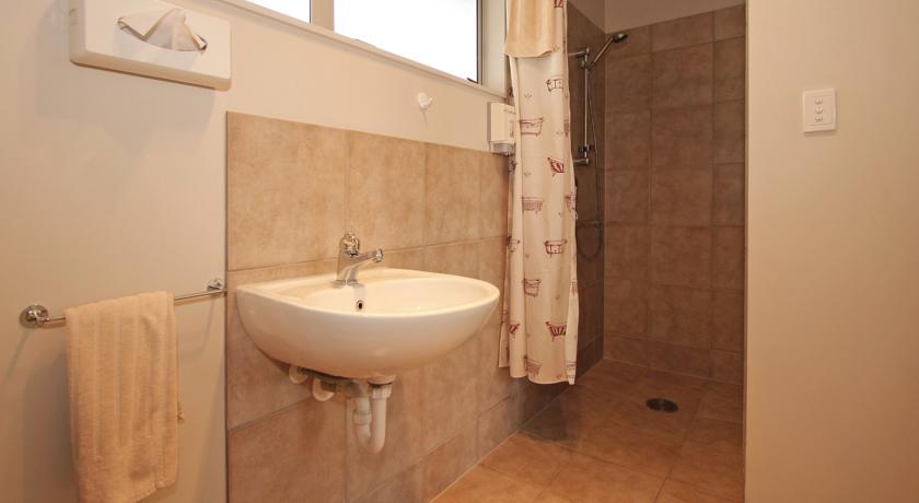 Отель Big Five Motel