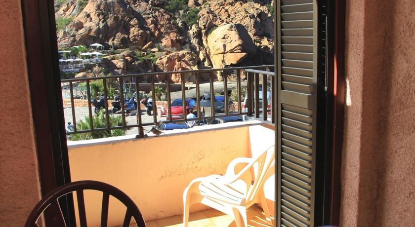 Отель Hôtel le Subrini