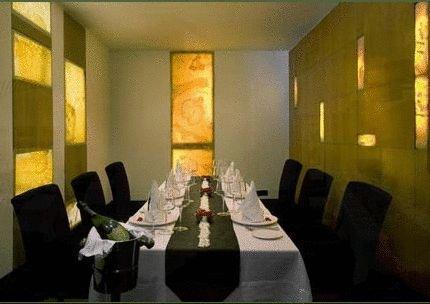Отель The Manor New Delhi
