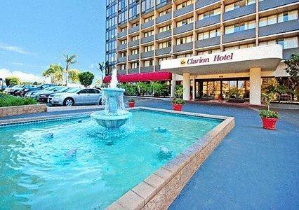 Отель Clarion Anaheim
