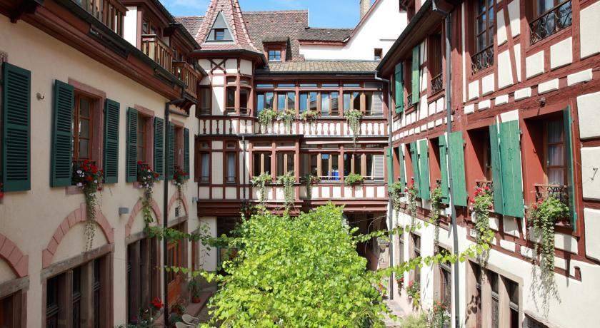 Отель La Maison Des Têtes