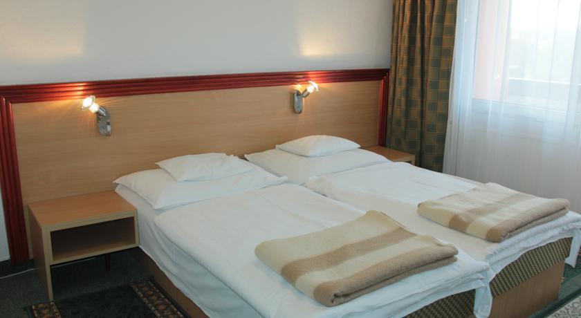 Отель Tisza Sport Hotel