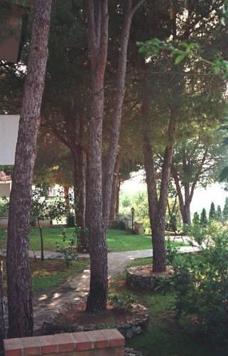 Апартаменты Villaggio Pineta Petto Bianco