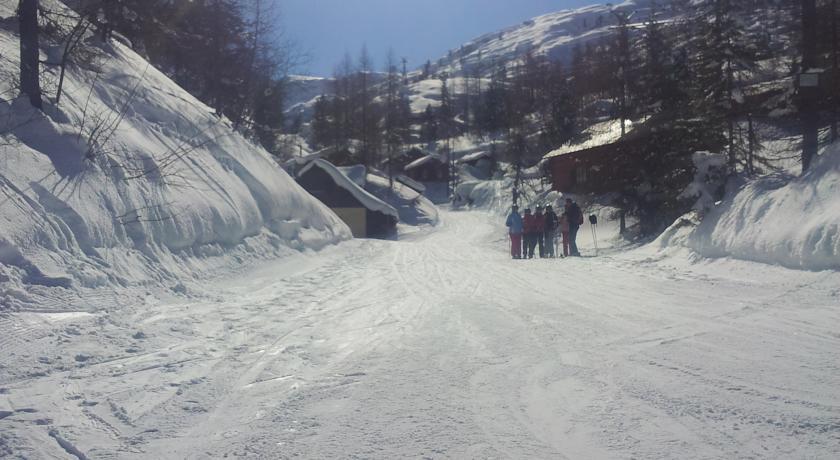 Апартаменты Chalet Edelweiss