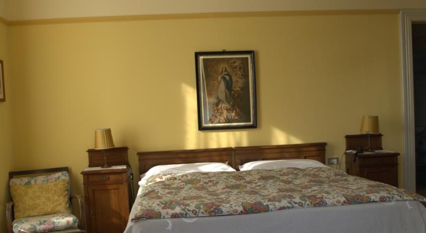 Отель Hotel Olivedo