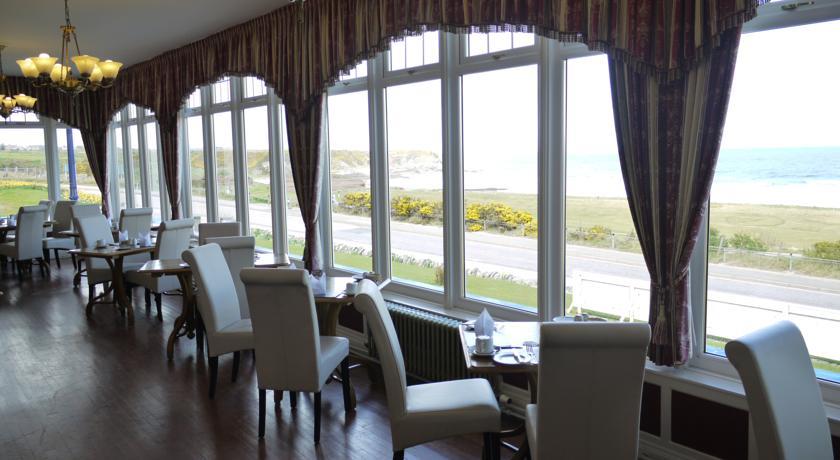 Отель Cullen Bay Hotel