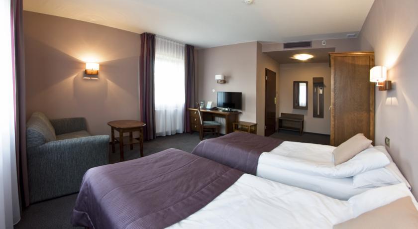 Отель Hotel Młyn Aqua Spa Biblioteka