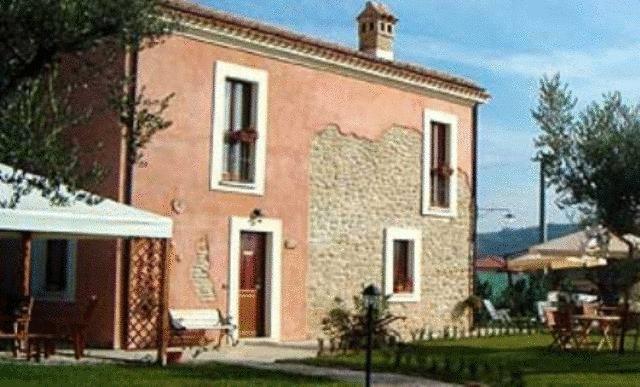 Отель Agriturismo Villa Delle Rondini