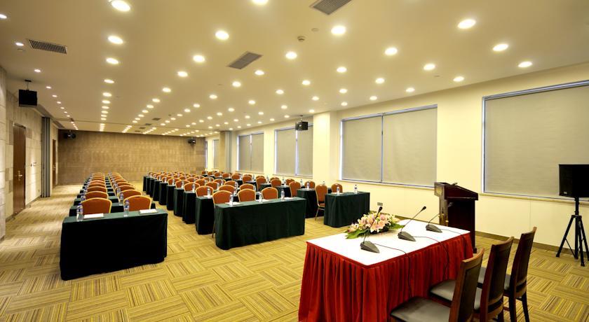 Kingtown Hotel Hongmei Shanghai