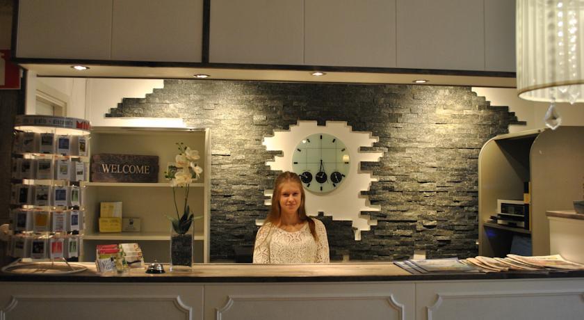 Отель Solsta Hotell