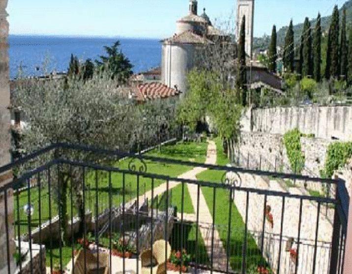 Апартаменты Residence Borgo Dei Limoni
