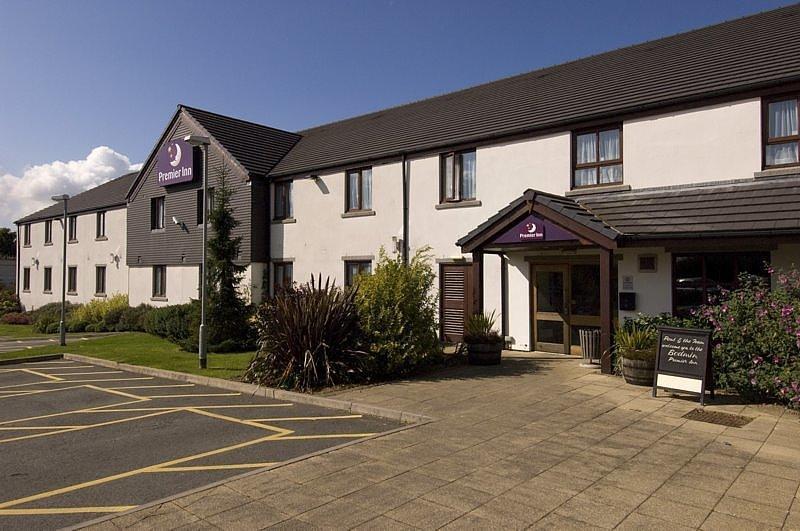 Отель Premier Inn Bodmin