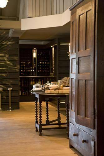 Отель Sandton Hotel de Roskam