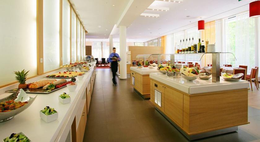 Отель Dolce La Hulpe Brussels