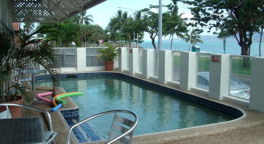 Отель Beach House Motel