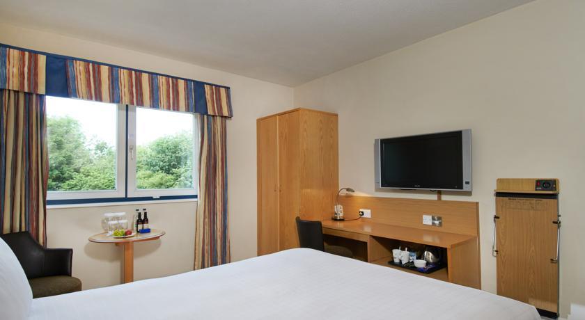 Отель Hilton London Stansted Airport hotel