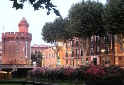 Отель Hotel De France