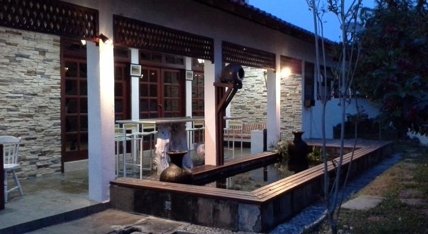 Отель Baan Talay Homestay