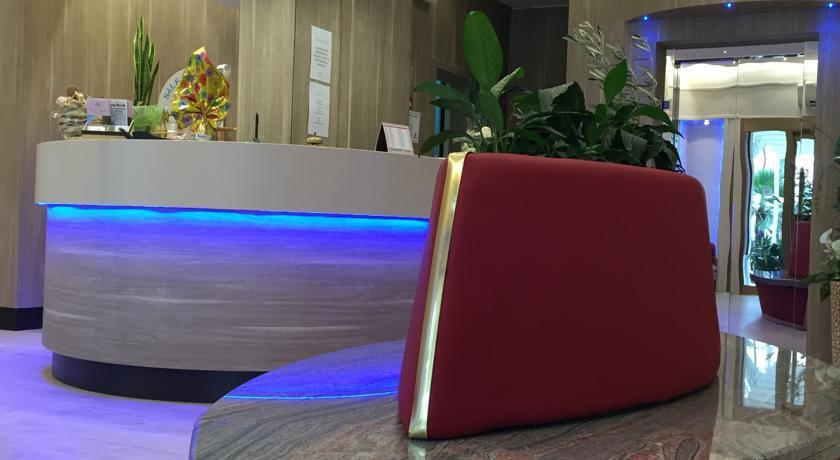 Отель Hotel Amico