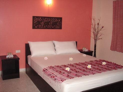 Baan Iyara Guesthouse
