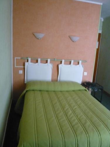 Отель Hôtel - Restaurant Saint Jacques