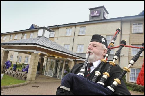 Отель Premier Inn Livingston (Bathgate)