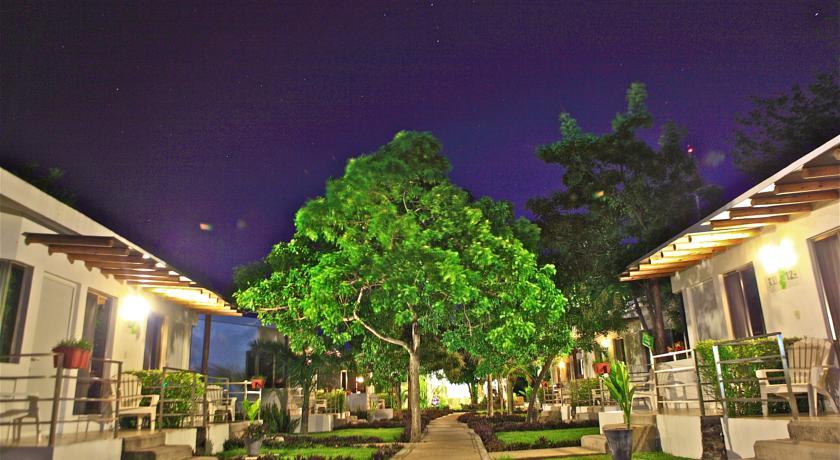 Отель Hotel Villas Bambu