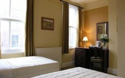 Отель The Wrens Hotel