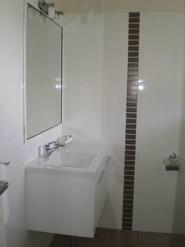 Отель Country Leisure Motor Inn
