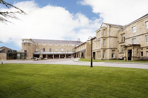 Отель Weetwood Hall 
