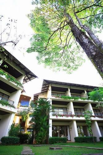 Отель Maneechan Resort