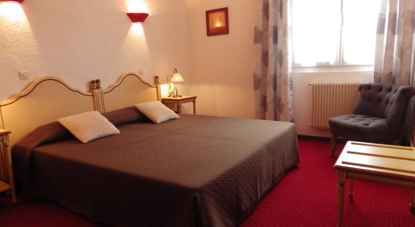 Отель Hôtel Porte de Camargue