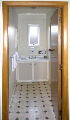 Отель Tourist Court Cottages Motel