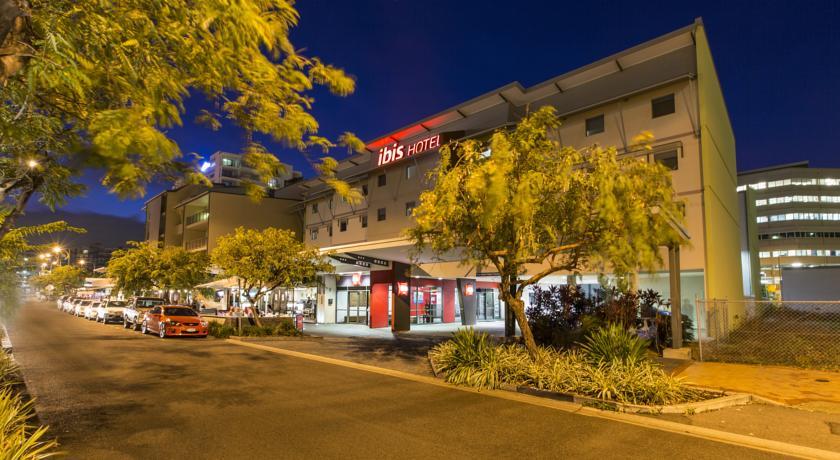 Отель Hotel Ibis Townsville