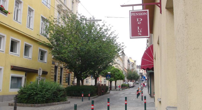 Hotel Pension De Lux