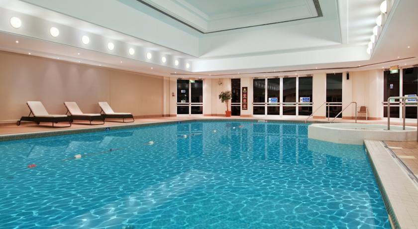 Отель Hilton Northampton Hotel