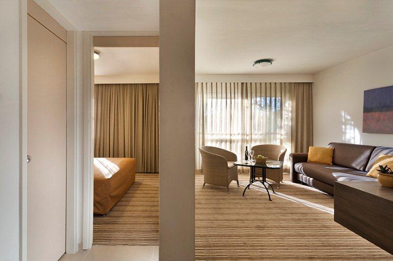 Отель Isrotel Ramon Inn Hotel