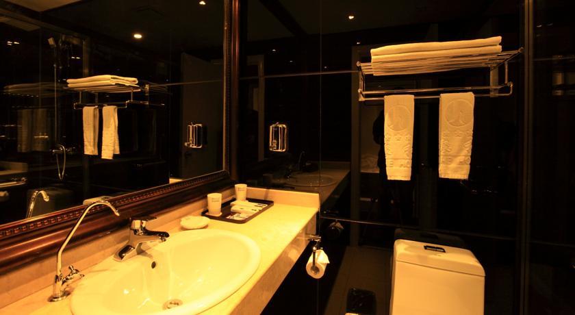 Отель Babylon Hotel