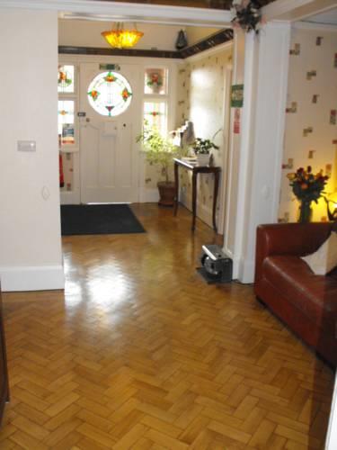 Гостевой дом Highbury Guest House