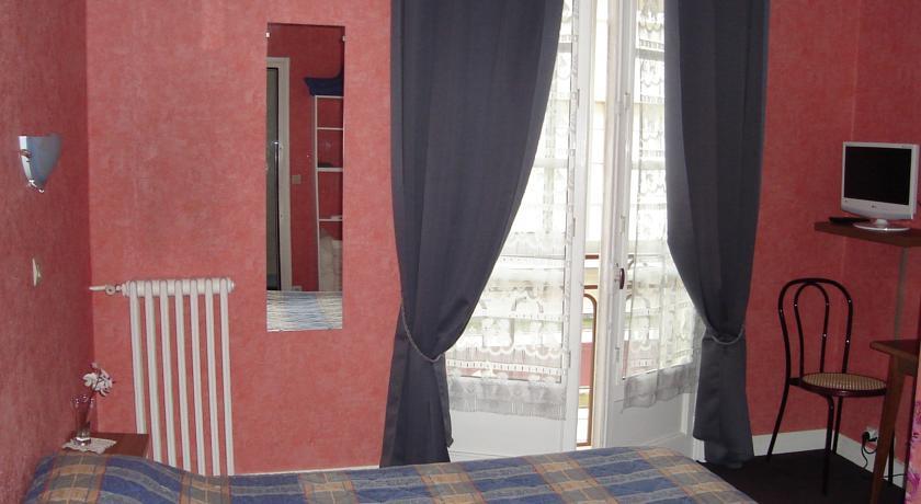 Отель Hôtel La Fontaine
