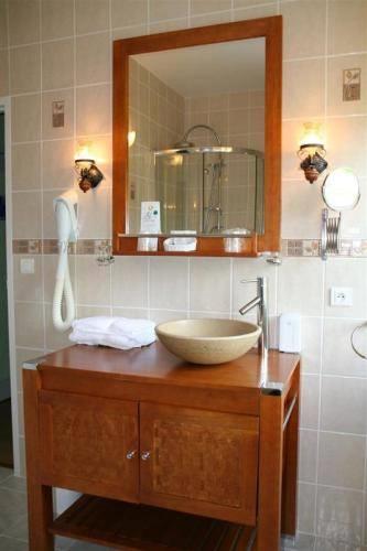 Отель Le Relais Des 5 Chateaux
