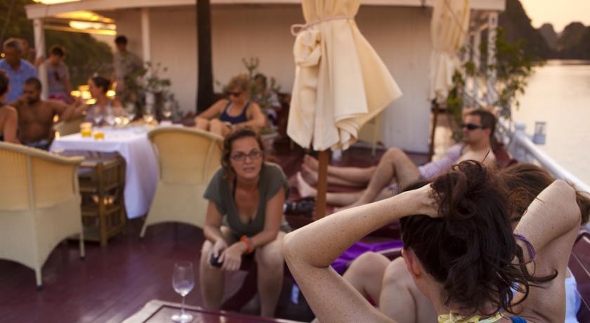 Отель Halong Aurora Cruises