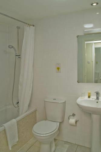 Отель Britannia Ashley Hotel