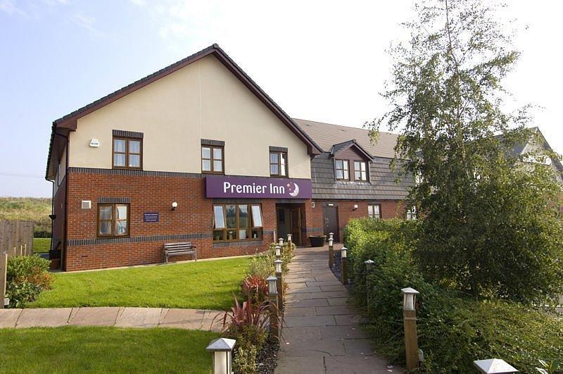 Отель Premier Inn Evesham