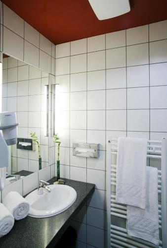 Airport Hotel S1